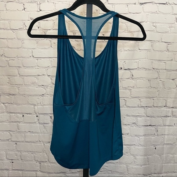 Under Armour Razorback Singlet Tank Top - Picture 2 of 4